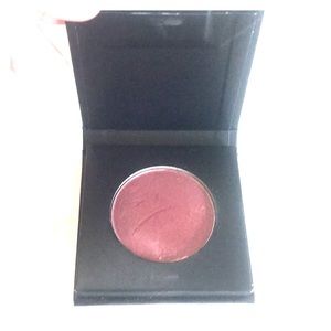 Younique pressed powder & NWT angled/sponge brush